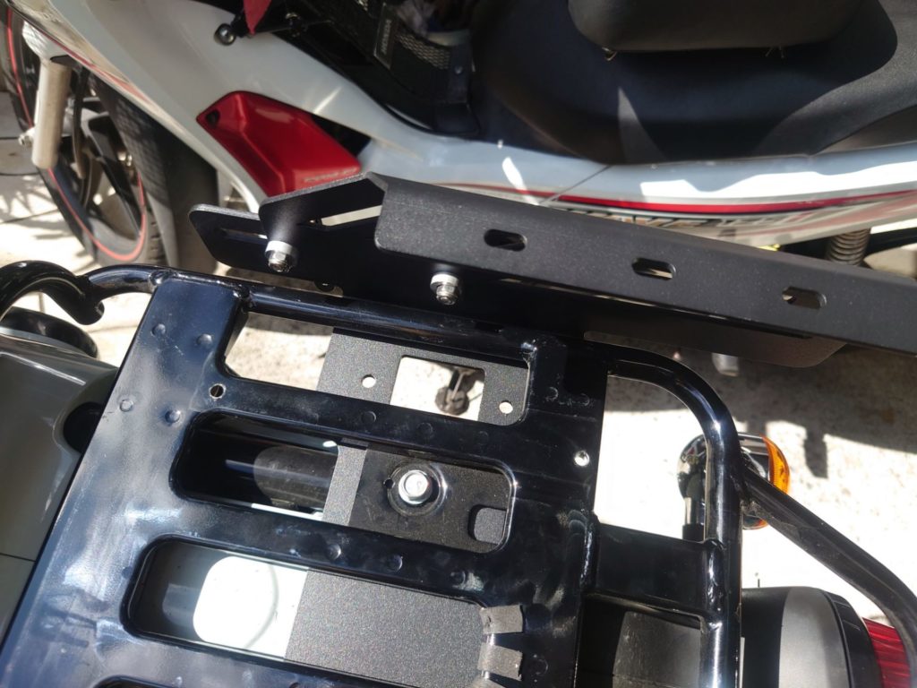 スライドキャリア取り付け